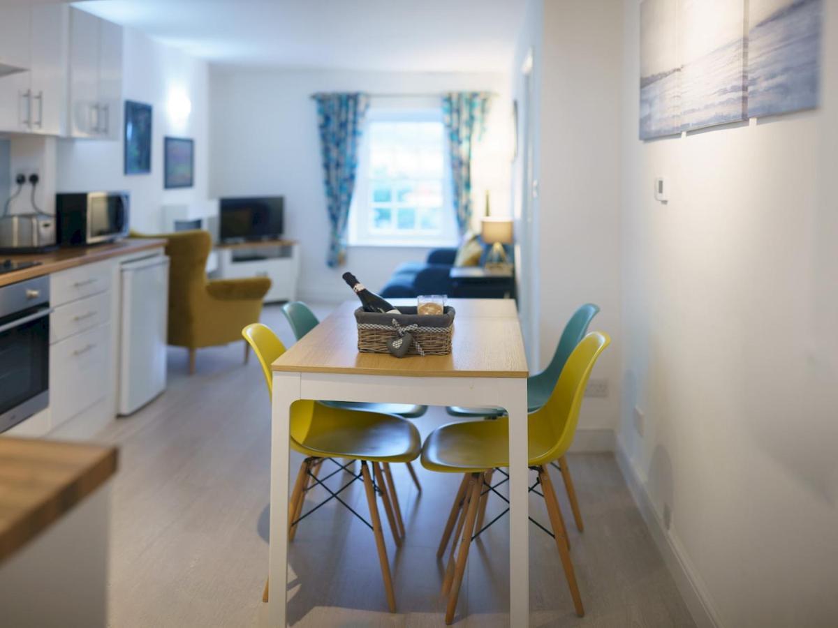 Pass The Keys Modern 2 Bed Flat Overlooking Aberaeron Harbour المظهر الخارجي الصورة