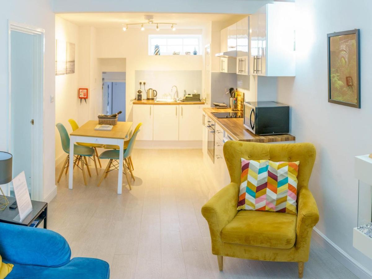 Pass The Keys Modern 2 Bed Flat Overlooking Aberaeron Harbour المظهر الخارجي الصورة