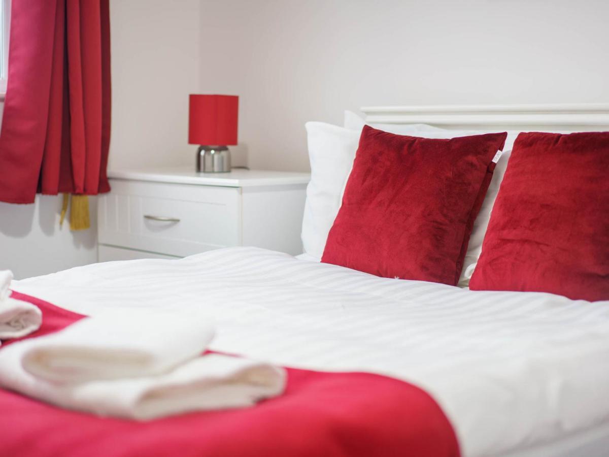 Pass The Keys Modern 2 Bed Flat Overlooking Aberaeron Harbour المظهر الخارجي الصورة