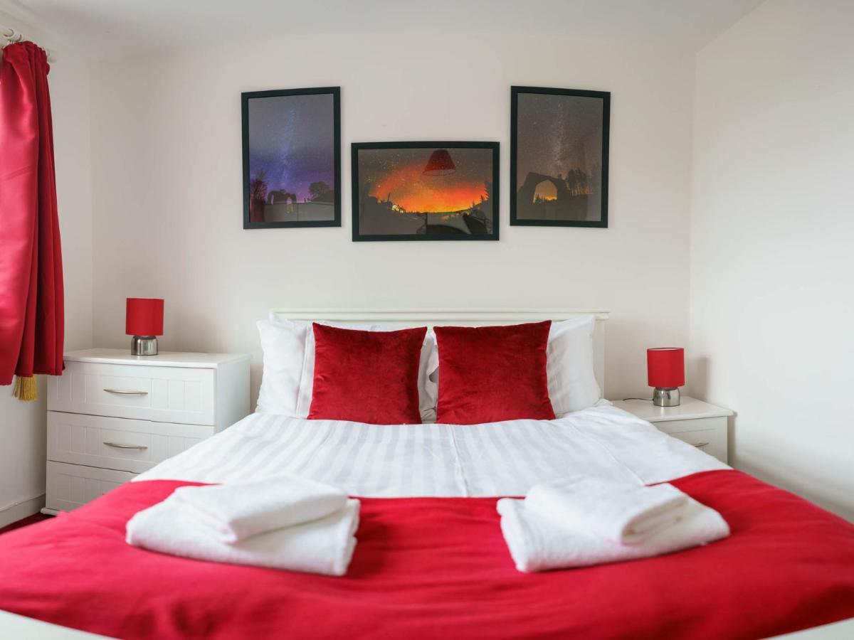 Pass The Keys Modern 2 Bed Flat Overlooking Aberaeron Harbour المظهر الخارجي الصورة